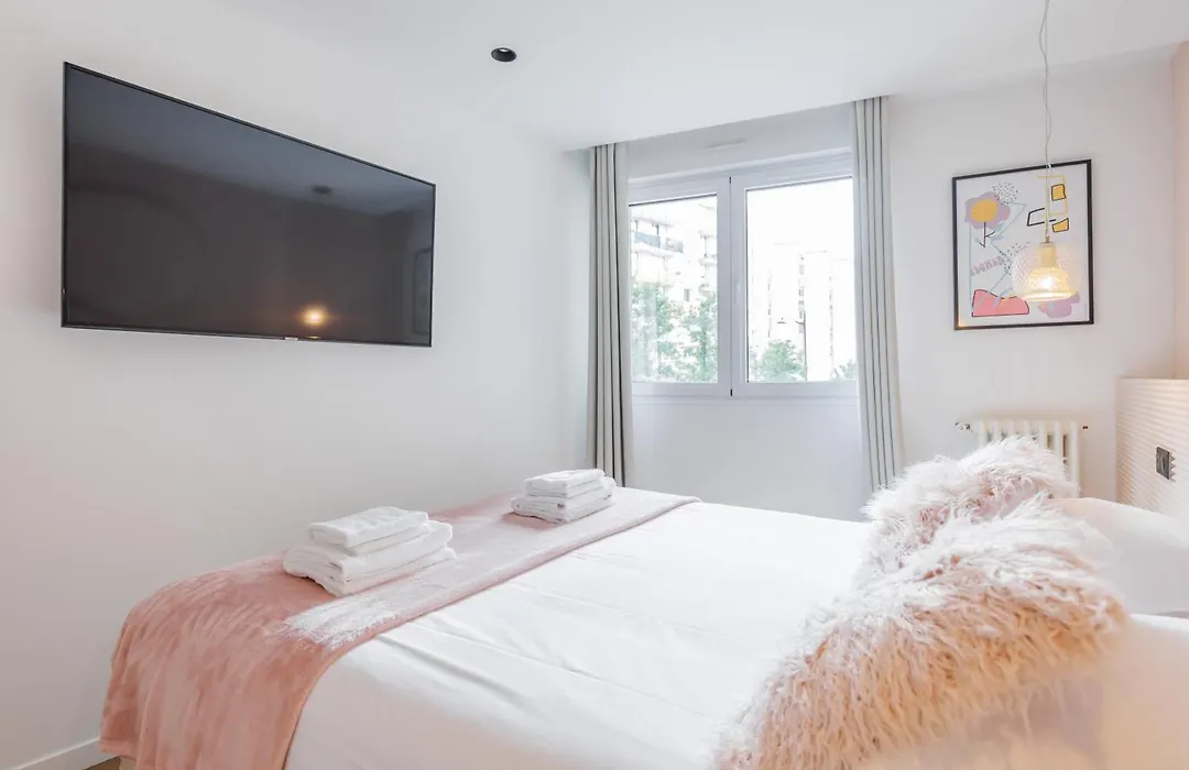 Cmg Residence Canal Saint-Martin Vellefaux-1